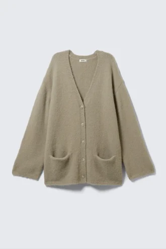 Oversized-Strickjacke mit V-Ausschnitt – Dusty Beige Oversized-Strickjacke mit V-Ausschnitt – Dusty Beige