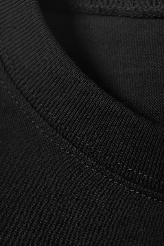 Oversized-T-Shirt aus Baumwolle mit kurzen Ärmeln – Schwarz Oversized-T-Shirt aus Baumwolle mit kurzen Ärmeln – Schwarz