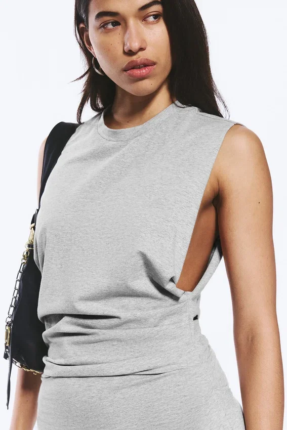 Plissiertes, ärmelloses Maxikleid – Grau meliert Plissiertes, ärmelloses Maxikleid – Grau meliert