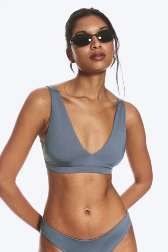 Plunge-Bikini-Oberteil zum Hineinschlüpfen – Dusty Blue – Shimmer