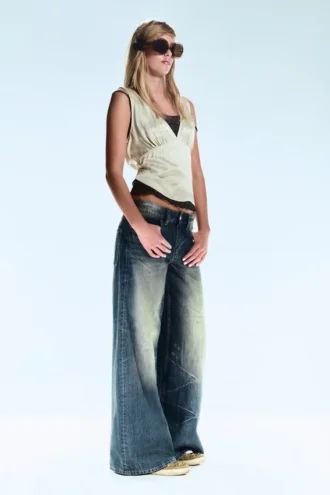 Poser Regular Waist Loose Wide Jeans – Canyon Blue – Dunkelblau | Cheap Monday GB Poser Regular Waist Loose Wide Jeans – Canyon Blue – Dunkelblau | Cheap Monday GB