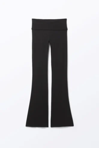 Pyjama-Hose mit ausgestelltem Bein und niedriger Taille – Schwarz