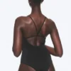 Racerback-Badeanzug – Schwarz