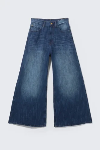 Rad Super Regular Waist Loose Wide Jeans – Blue Web – Mittelblau | Cheap Monday GB Rad Super Regular Waist Loose Wide Jeans – Blue Web – Mittelblau | Cheap Monday GB