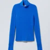 Rippgestrickter Chenille-Rollkragen-Pullover – Hellblau