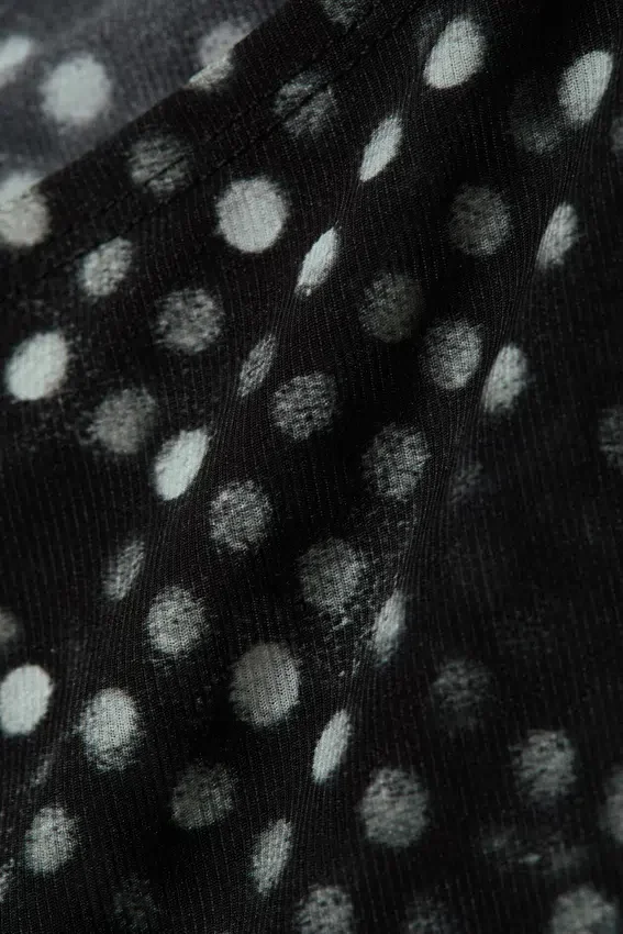Ärmelloses bedrucktes Mesh-Oberteil – Schwarz mit Polka-Dot-Print Ärmelloses bedrucktes Mesh-Oberteil – Schwarz mit Polka-Dot-Print
