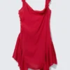 Ärmelloses Minikleid mit quadratischem Ausschnitt – leuchtend rot