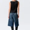 Ärmelloses Satin-Top mit V-Ausschnitt – Schwarz Ärmelloses Satin-Top mit V-Ausschnitt – Schwarz
