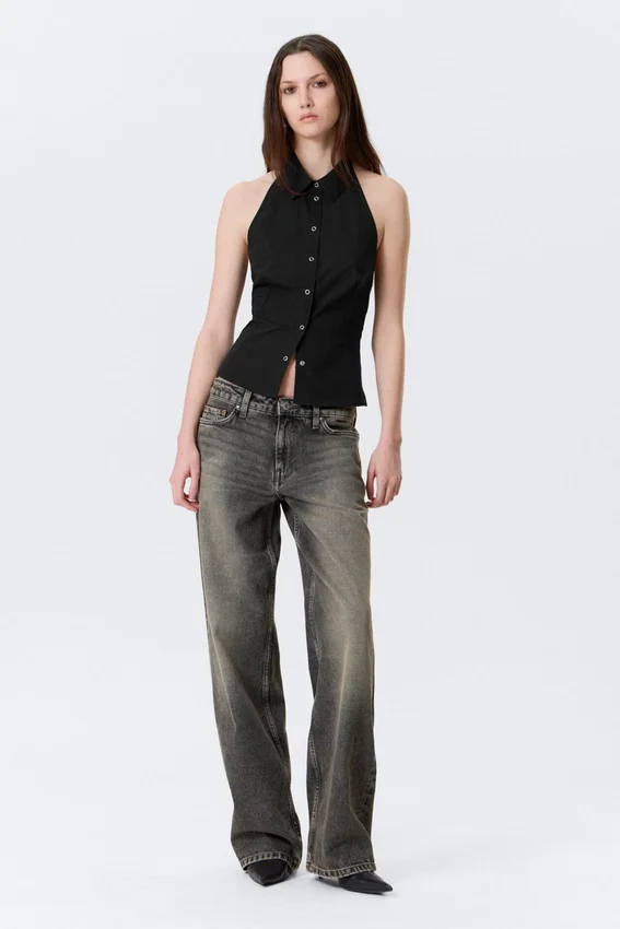 Ärmelloses Shirt mit Neckholder – Schwarz Ärmelloses Shirt mit Neckholder – Schwarz