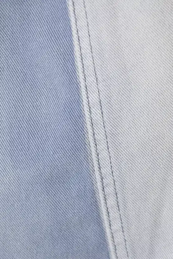 Ärmelloses Utility-Kleid aus Baumwolltwill – gewaschenes Blau Ärmelloses Utility-Kleid aus Baumwolltwill – gewaschenes Blau