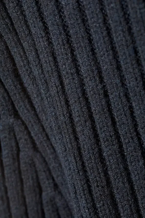 Rora Rib Pullover – Dunkelviolett Rora Rib Pullover – Dunkelviolett