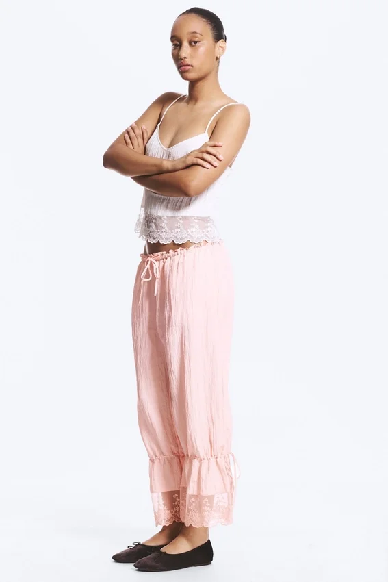 Rosabel Low Rise Loose Lace-Trim Bloomers – Hellstaubrosa Rosabel Low Rise Loose Lace-Trim Bloomers – Hellstaubrosa