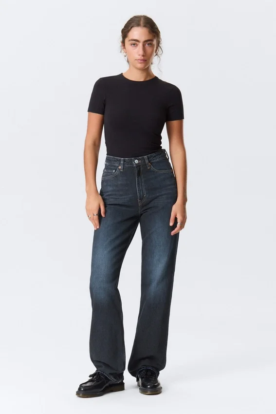 Rowe Super High Waisted Regular Straight Jeans – Angel Blue – Dunkelblau Rowe Super High Waisted Regular Straight Jeans – Angel Blue – Dunkelblau