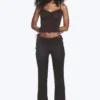 Satin-Hose mit Cut-outs und ausgestelltem Bein – Dunkelbraun