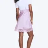 Satin-Slip-Kleid mit Spitzenbesatz – Helllila Satin-Slip-Kleid mit Spitzenbesatz – Helllila