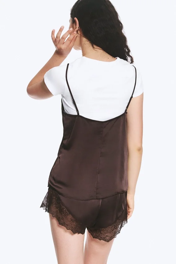 Satin-Spitzenoberteil – Dunkelbraun Satin-Spitzenoberteil – Dunkelbraun