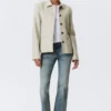 Schlanke Knopfjacke – Dusty Mole