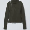 Schmal geschnittene Strickjacke mit Reißverschluss – Dunkelkhaki Schmal geschnittene Strickjacke mit Reißverschluss – Dunkelkhaki