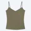 Schmal geschnittenes Baumwoll-Unterhemd mit V-Ausschnitt – Staubiges Khaki-Grün Schmal geschnittenes Baumwoll-Unterhemd mit V-Ausschnitt – Staubiges Khaki-Grün