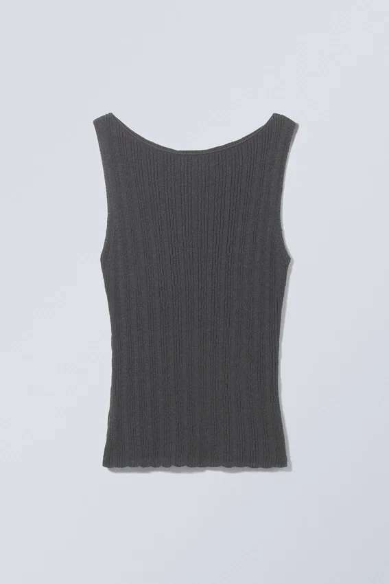 Schmal geschnittenes, gestricktes Tanktop mit U-Boot-Ausschnitt – Dunkelgrau Schmal geschnittenes, gestricktes Tanktop mit U-Boot-Ausschnitt – Dunkelgrau