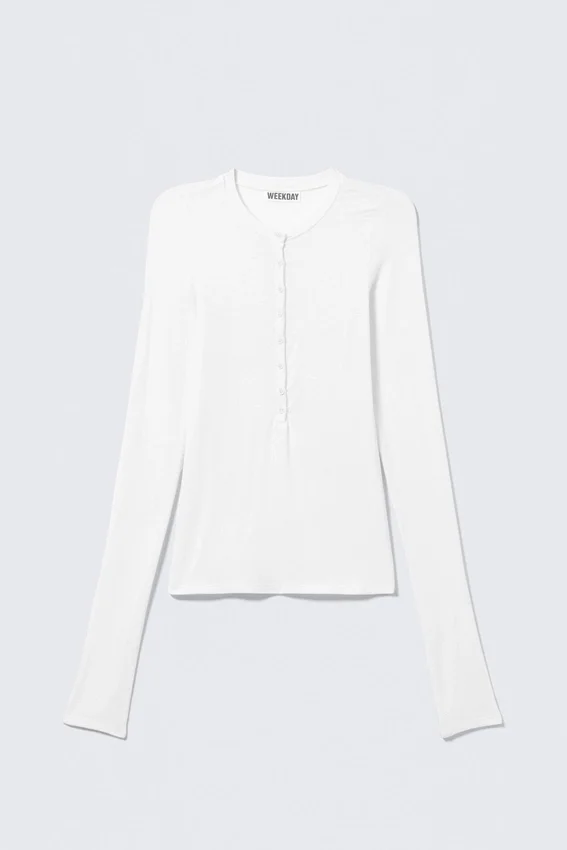 Schmal geschnittenes Langarm-Henley-Top – Weiß Schmal geschnittenes Langarm-Henley-Top – Weiß