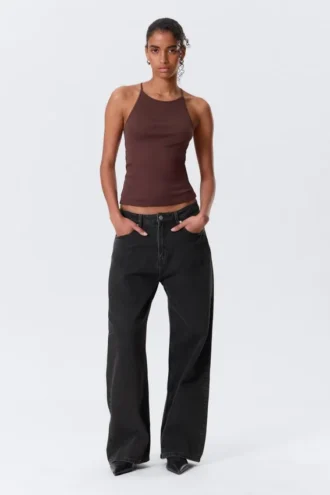 Schmal geschnittenes Racerback-Tanktop – Burgunderrot