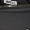 Schultertasche aus Kunstleder mit Nieten – Schwarz Schultertasche aus Kunstleder mit Nieten – Schwarz