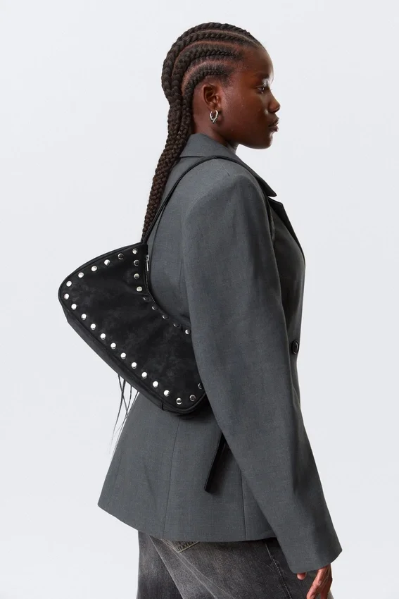 Schultertasche mit Nieten – Schwarz Schultertasche mit Nieten – Schwarz