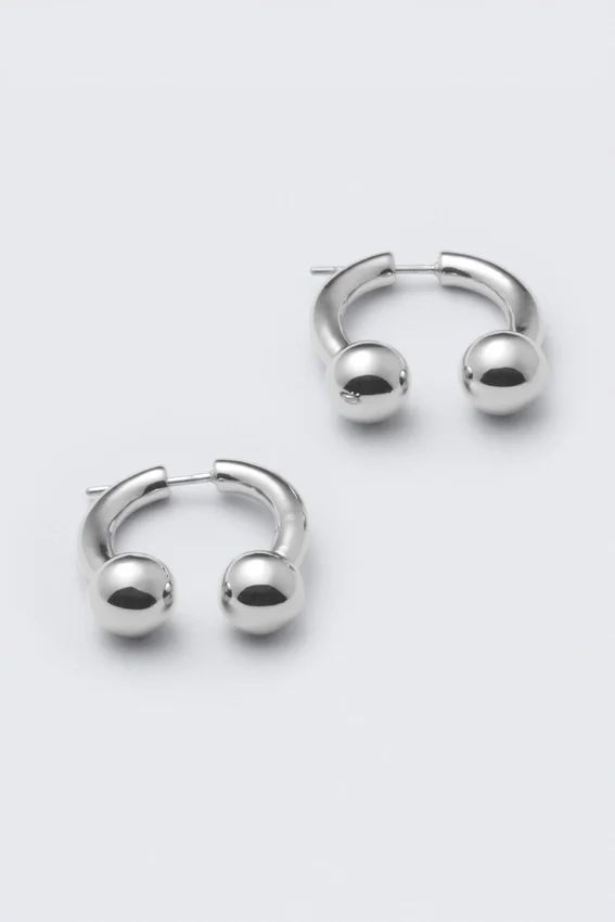 Skulpturale, offene Creolen – Silber Skulpturale, offene Creolen – Silber