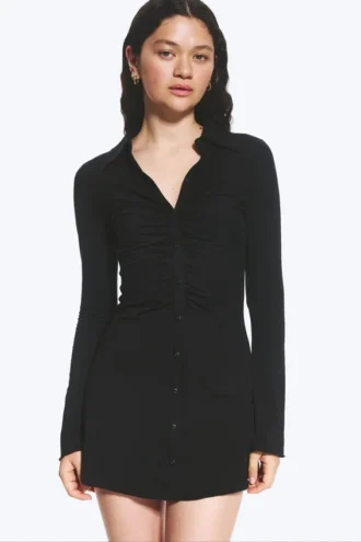 Slim-Fit-Kleid mit gerafften Ärmeln – Schwarz