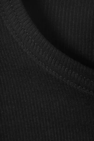 Slim-Fit-T-Shirt aus gerippter Baumwolle – Schwarz