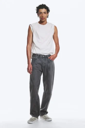 Space Cut Relaxed Straight Jeans – Volcano Blue – Mittelblau Space Cut Relaxed Straight Jeans – Volcano Blue – Mittelblau
