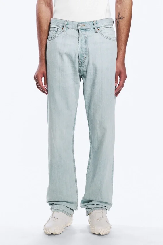 Space Mid Rise Relaxed Straight Jeans – Ghost Blue – Hellblau Space Mid Rise Relaxed Straight Jeans – Ghost Blue – Hellblau
