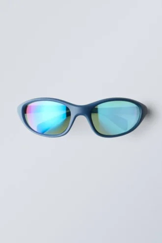 Sportliche ovale Sonnenbrille – zartblau Sportliche ovale Sonnenbrille – zartblau