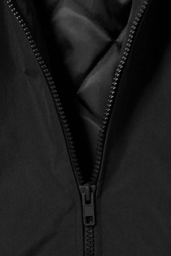 Sportliche, wattierte Colour-Block-Jacke – Schwarz – Colour Block Sportliche, wattierte Colour-Block-Jacke – Schwarz – Colour Block