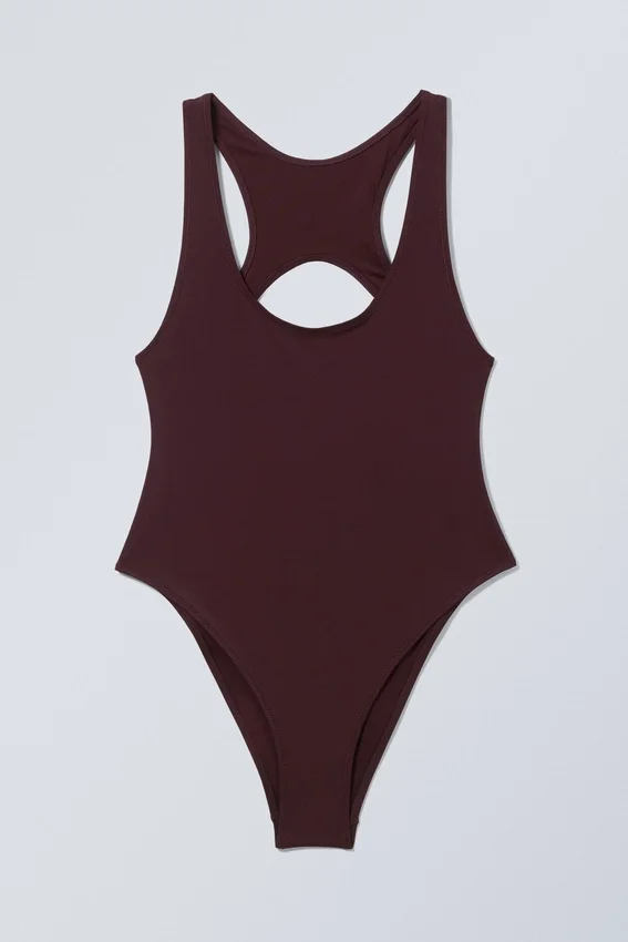 Sportlicher Racerback-Badeanzug – Dunkelbraun Sportlicher Racerback-Badeanzug – Dunkelbraun