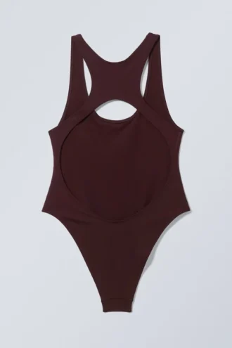 Sportlicher Racerback-Badeanzug – Dunkelbraun