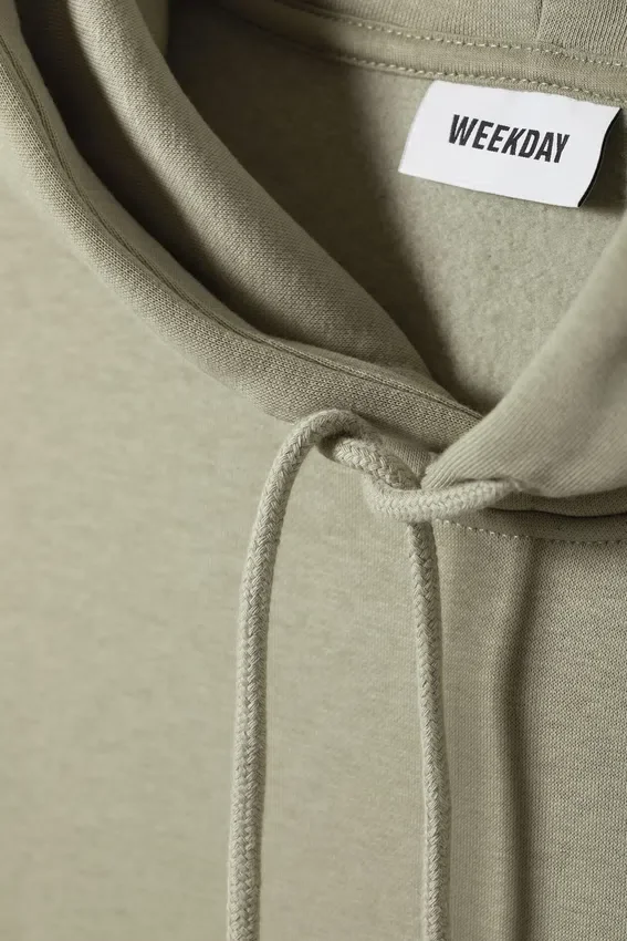 Standard-Kapuzenpullover in mittlerer Stärke – Khaki-Grün Standard-Kapuzenpullover in mittlerer Stärke – Khaki-Grün
