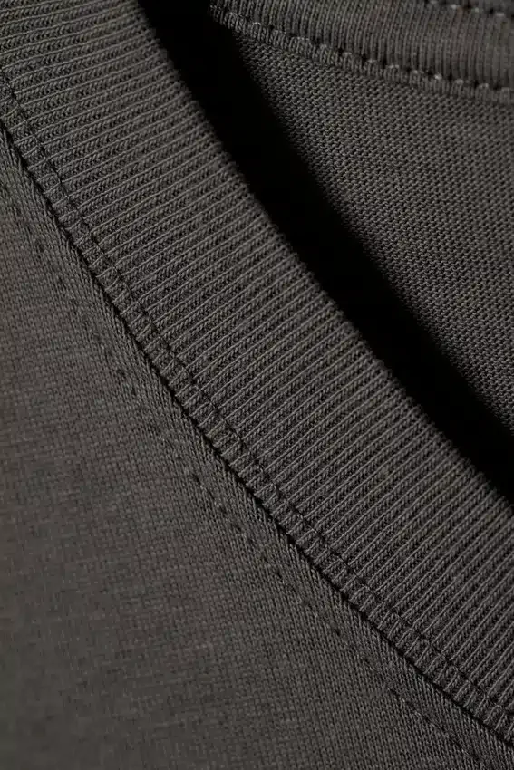 Standard-T-Shirt in mittlerer Stärke – Dunkelgrau Standard-T-Shirt in mittlerer Stärke – Dunkelgrau