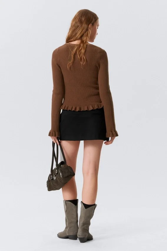Strickjacke mit V-Ausschnitt – Dunkelbraun Strickjacke mit V-Ausschnitt – Dunkelbraun