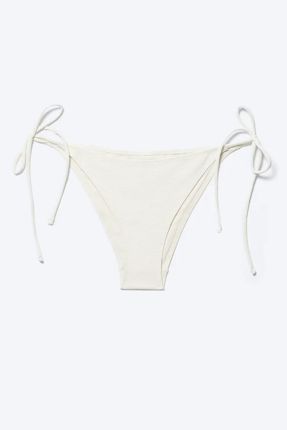 Strukturierte Bikinihose mit Bändern – Hellbeige Strukturierte Bikinihose mit Bändern – Hellbeige