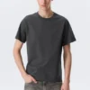 T-Shirt in klassischer Passform – Dunkelgrau T-Shirt in klassischer Passform – Dunkelgrau
