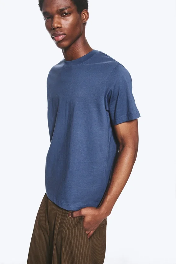T-Shirt in klassischer Passform – Dusty Blue T-Shirt in klassischer Passform – Dusty Blue