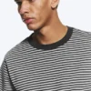 T-Shirt in klassischer Passform – grau gestreift T-Shirt in klassischer Passform – grau gestreift