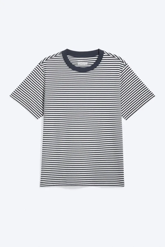 T-Shirt in klassischer Passform – Weiß – Marineblau gestreift T-Shirt in klassischer Passform – Weiß – Marineblau gestreift