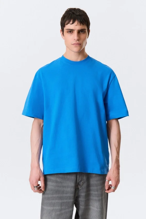 T-Shirt in lockerer Passform – Hellblau T-Shirt in lockerer Passform – Hellblau