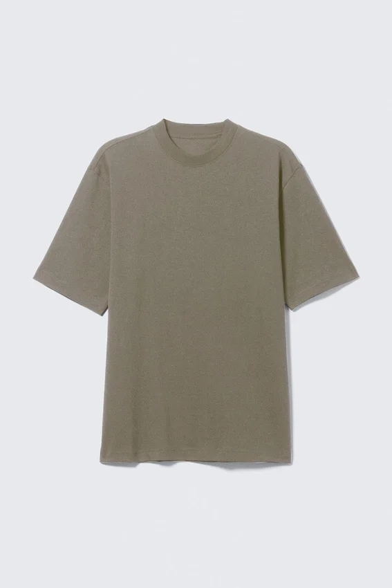 T-Shirt in lockerer Passform – Staubiges Khaki-Grün T-Shirt in lockerer Passform – Staubiges Khaki-Grün