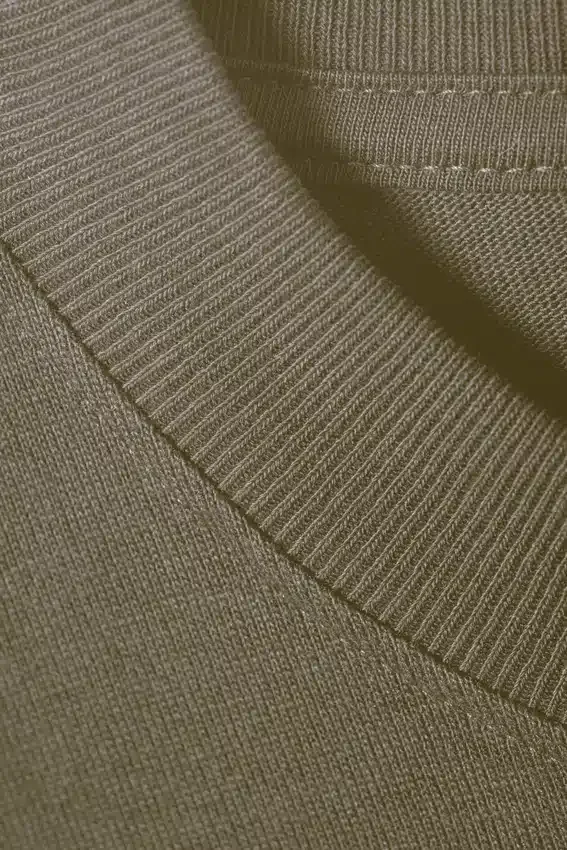 T-Shirt in lockerer Passform – Staubiges Khaki-Grün T-Shirt in lockerer Passform – Staubiges Khaki-Grün