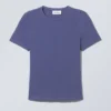 T-Shirt in schmaler Passform – Lila T-Shirt in schmaler Passform – Lila