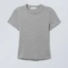 T-Shirt mit schmaler Passform – Grau meliert